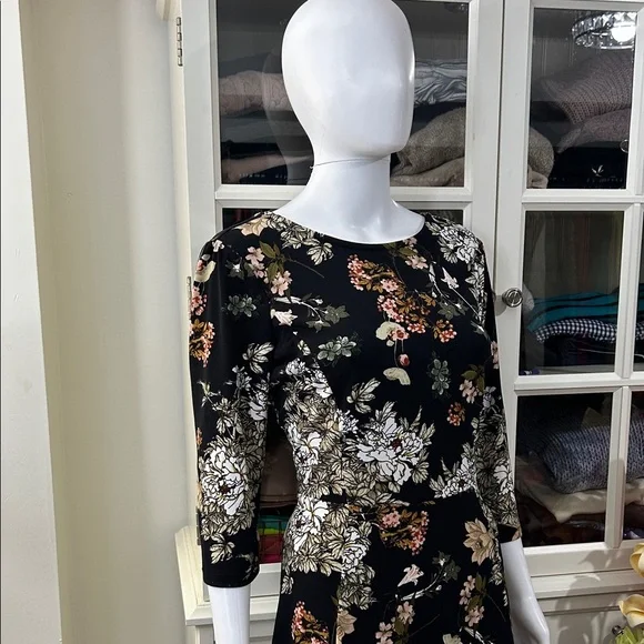 Dex Black Floral Long-Sleeve Fit-and-Flare Dress - Picture 3 of 11